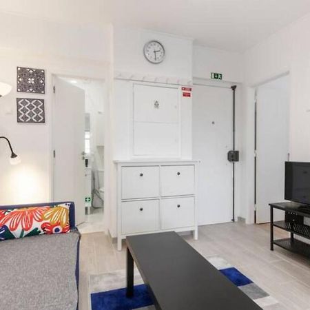 Beautiful 1 Bedroom Apartment Near Benfica Lisboa Eksteriør bilde