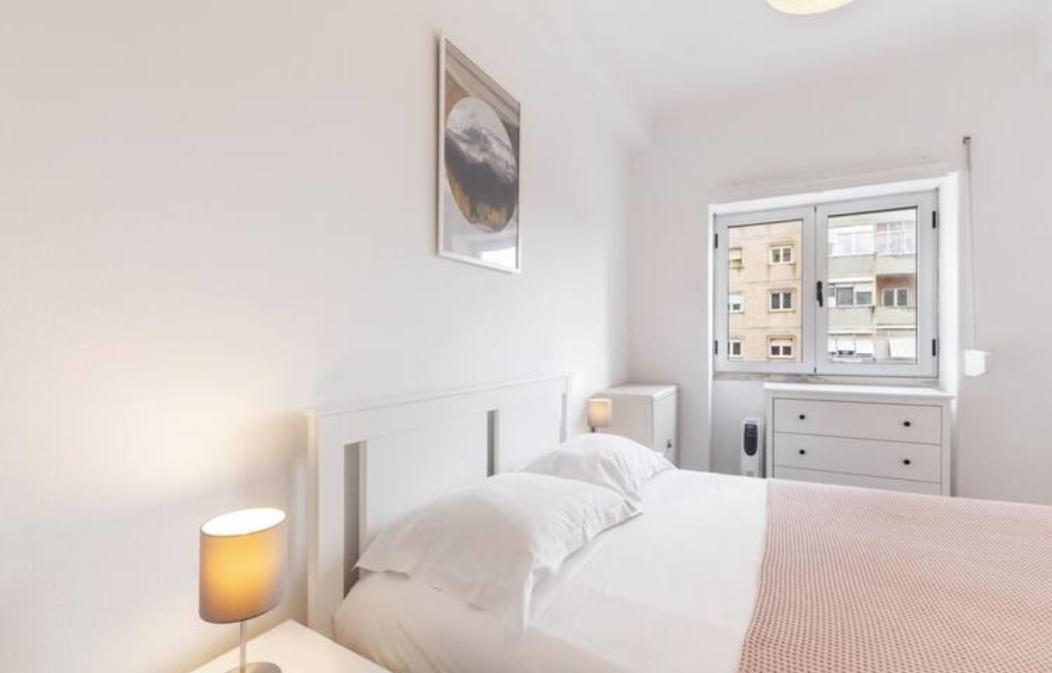 Beautiful 1 Bedroom Apartment Near Benfica Lisboa Eksteriør bilde